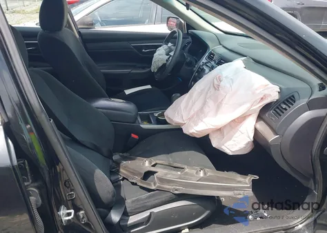 2015 Nissan Altima 2.5 S из США, поврежденный, VIN 1N4AL3AP3FN917153